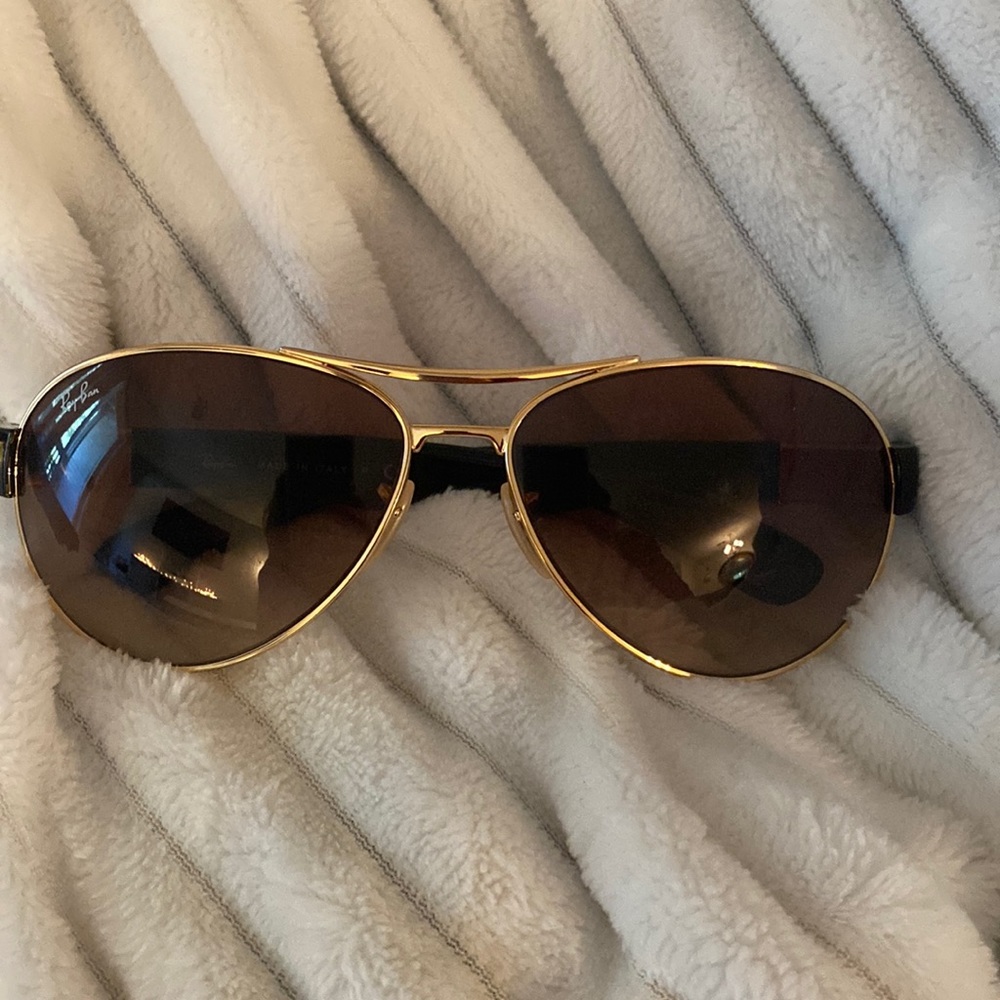 Rayban sunnies